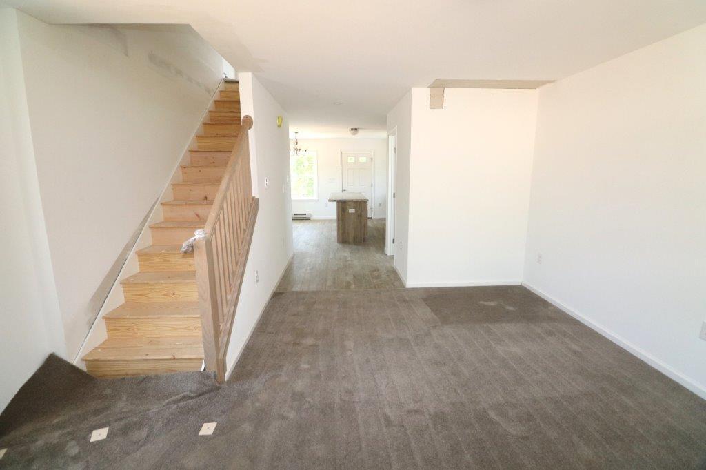 1025 W Princeton Avenue