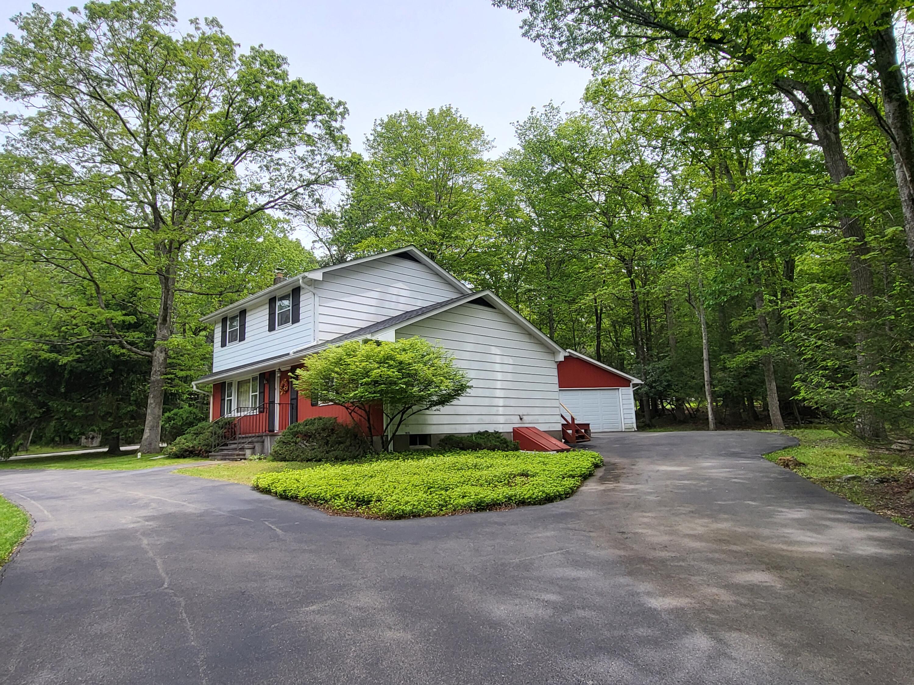 7425 W Dogwood Lane, Cresco, Pennsylvania image 41