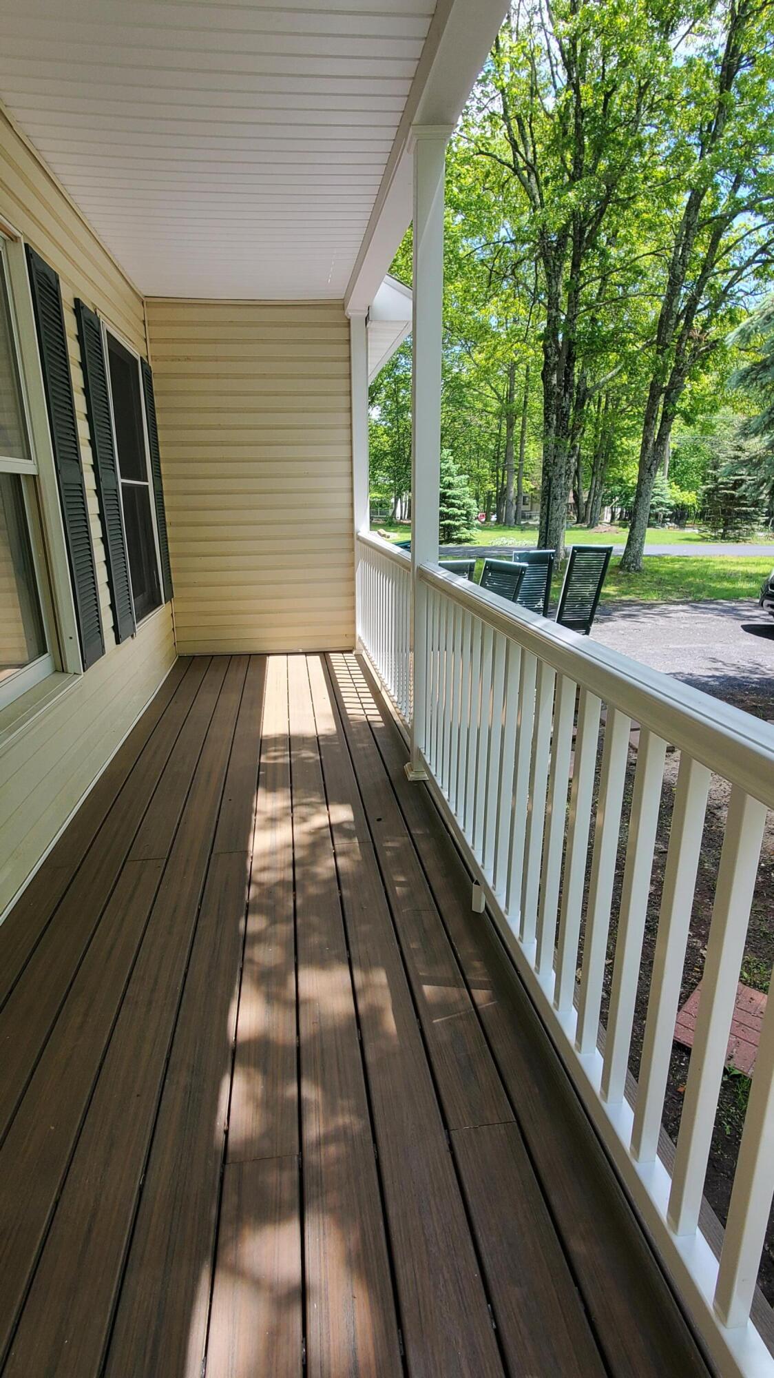 192 Mountain Top Circle, Bushkill, Pennsylvania image 2