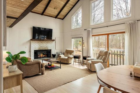 73 Big Bass Drive Gouldsboro PA 18424