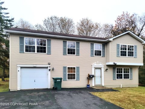 721 COUNTRY PLACE Drive Tobyhanna PA 18466
