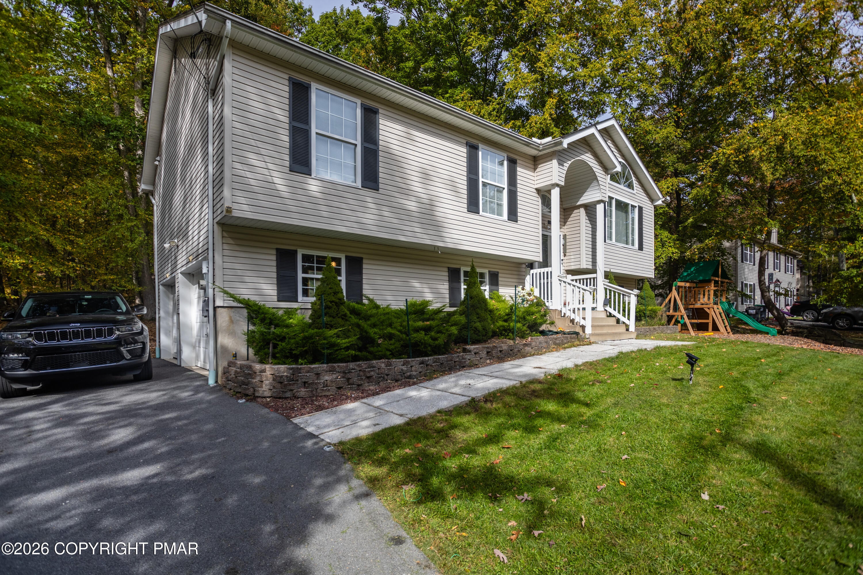 1111 Hunters Woods Drive