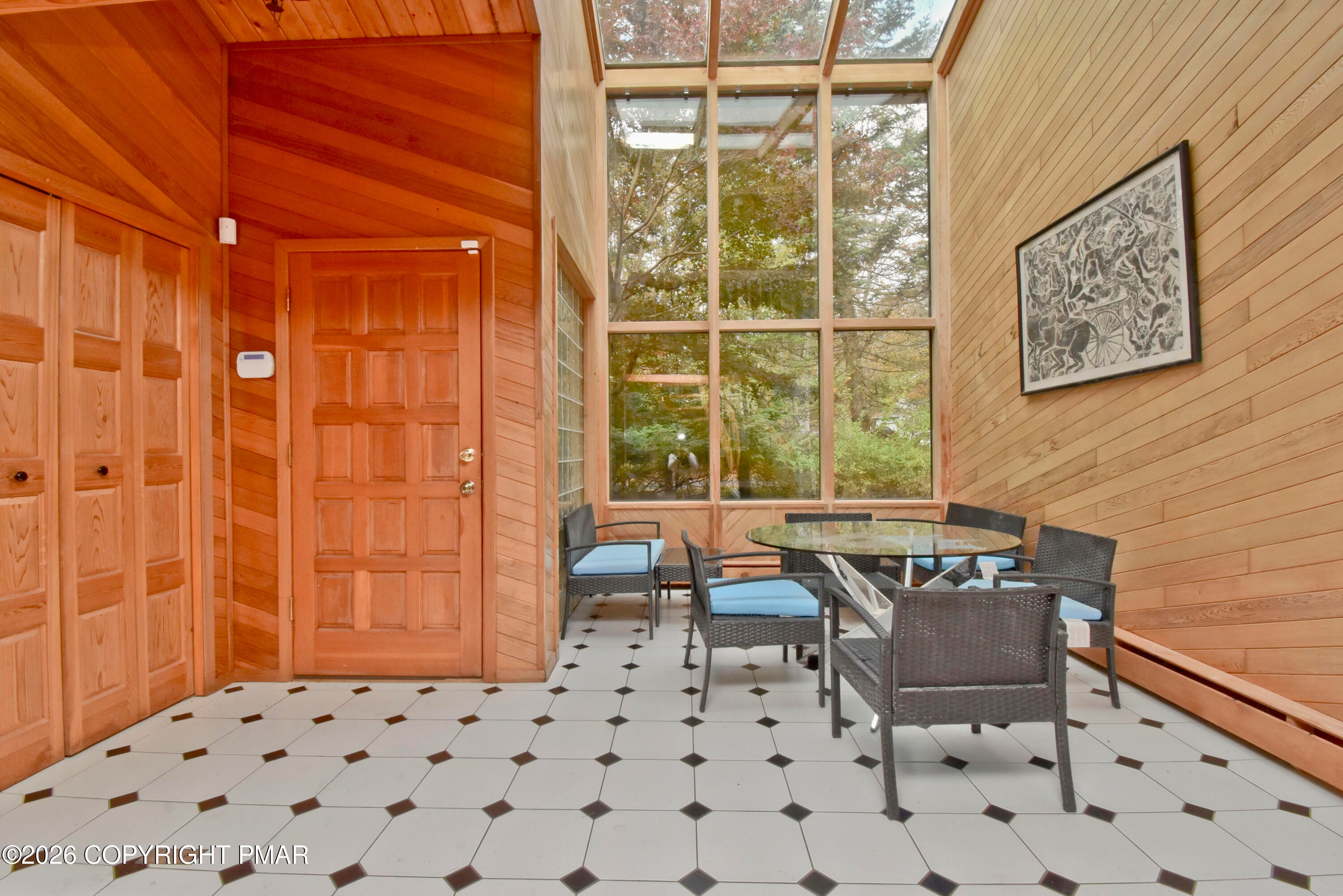 218 Larch Oval