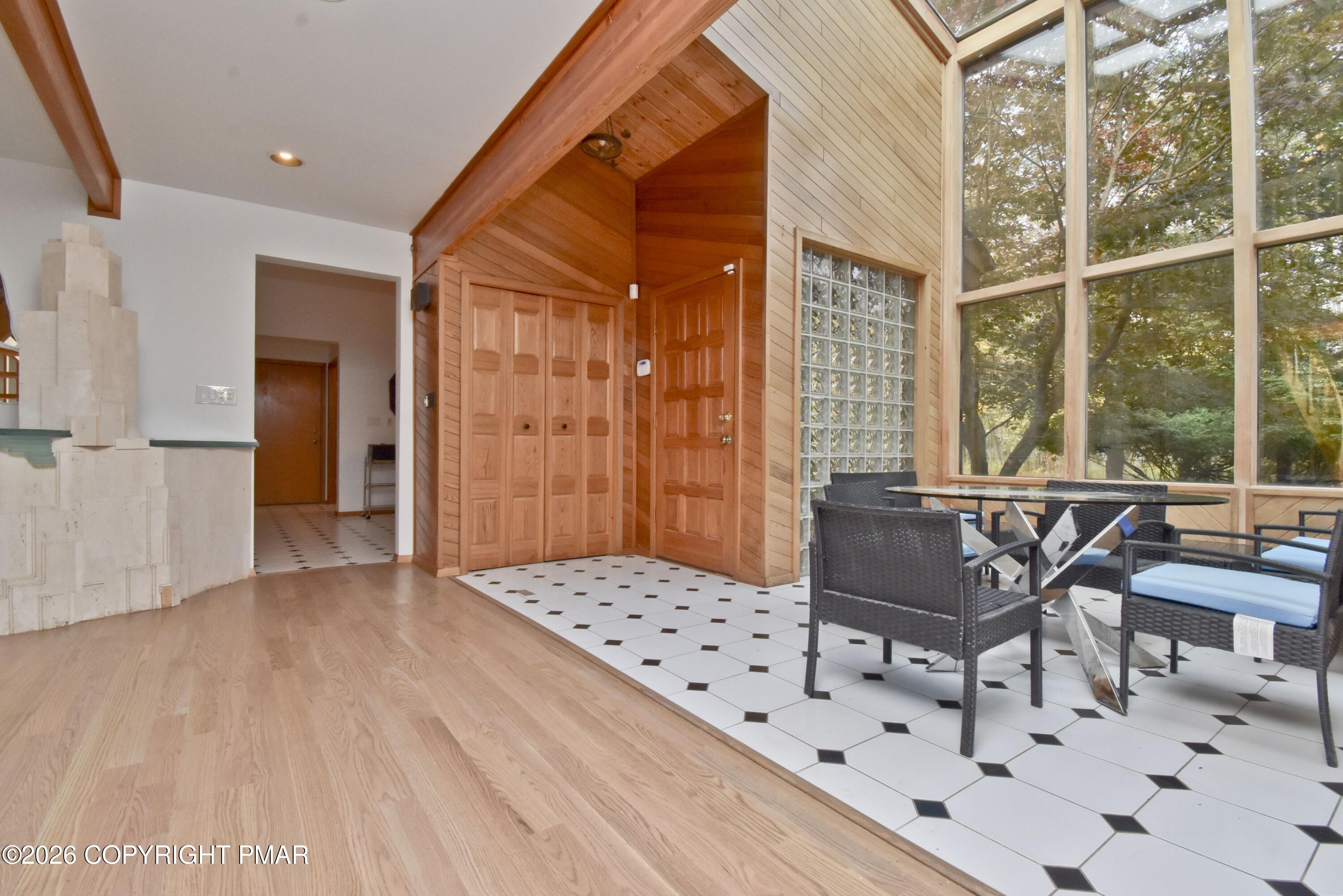 218 Larch Oval