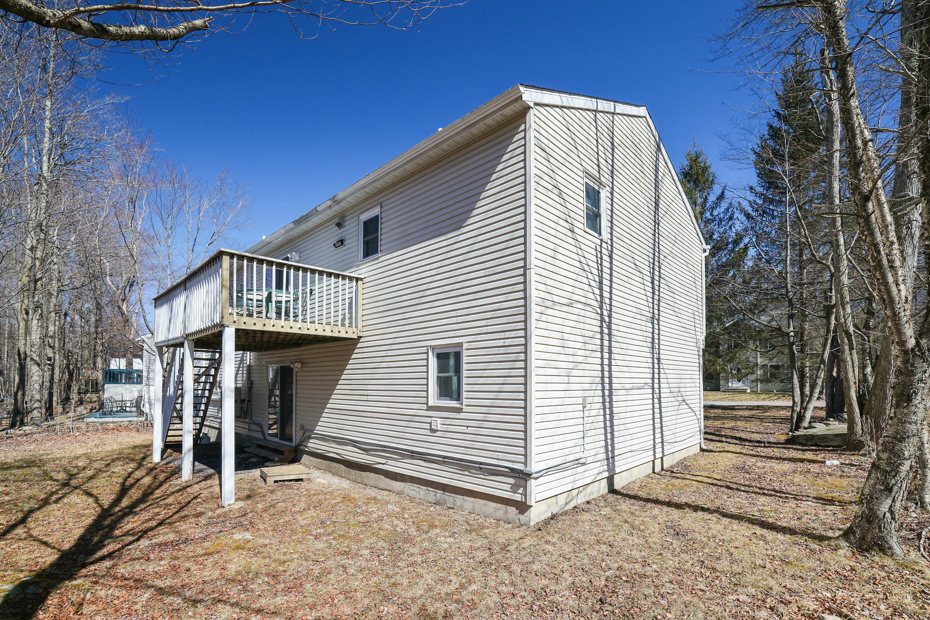 4587 Briarcliff Terrace, Tobyhanna, Pennsylvania image 2