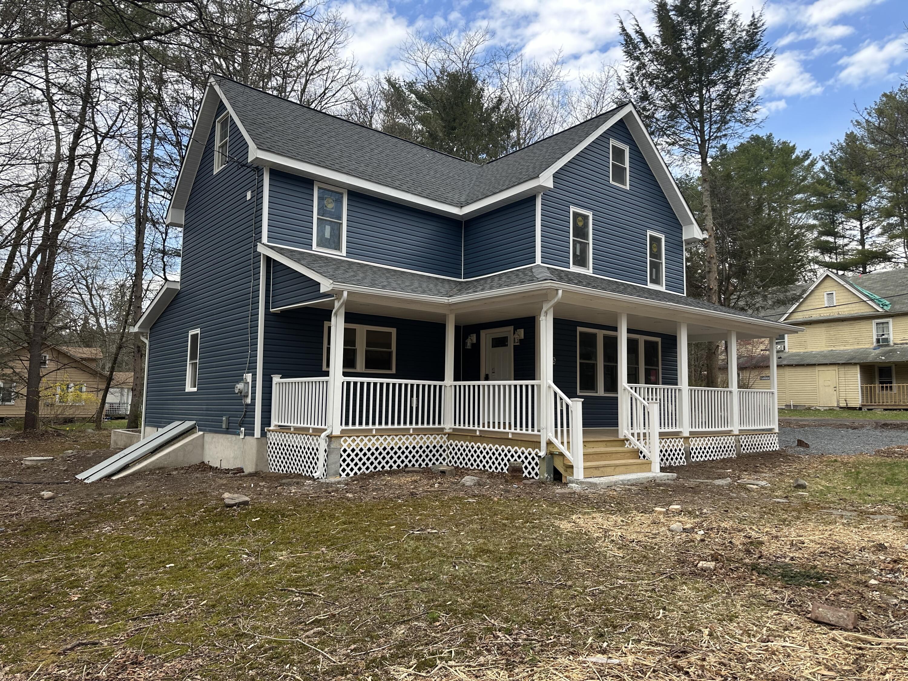 105 Glenmere Road, Canadensis, Pennsylvania image 2