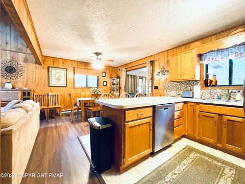 Homes For Sale - 19 Livingston Lane<br/> Gouldsboro, PA 18424