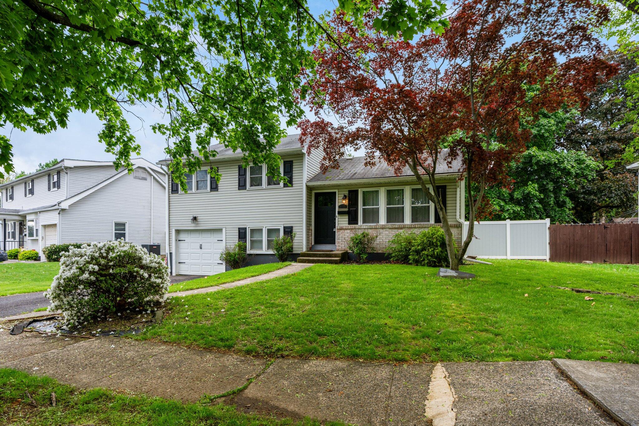 2823 Westminster Road, Bethlehem, Pennsylvania image 2
