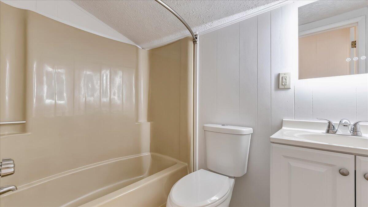 5015 Woodbridge Drive, Bushkill, Pennsylvania image 12