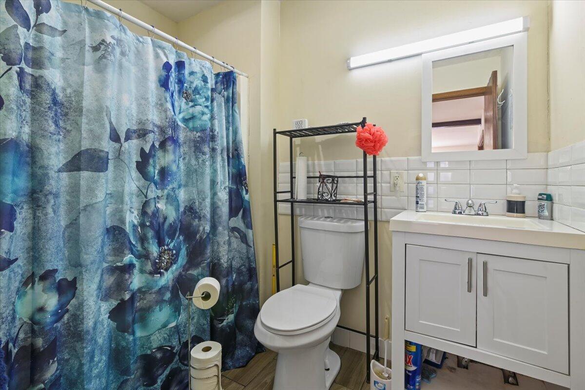 210 Oakenshield Drive, Tamiment, Pennsylvania image 30