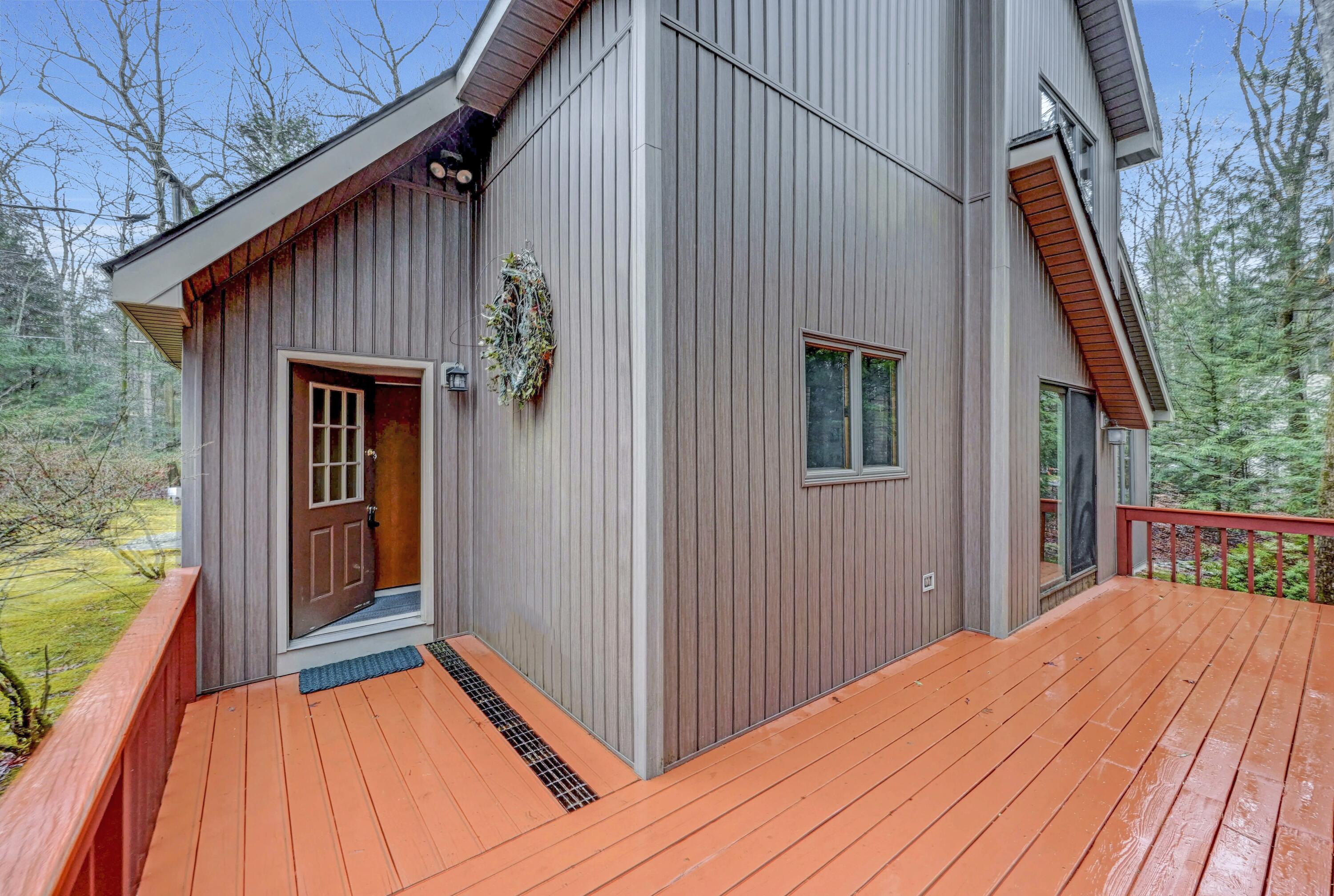 11 Dickey Mew, Albrightsville, Pennsylvania image 5