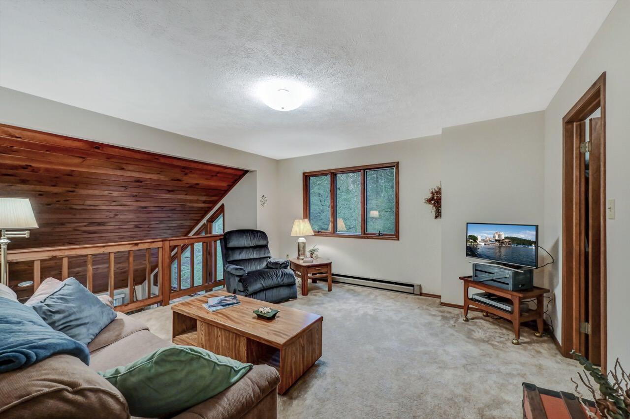 11 Dickey Mew, Albrightsville, Pennsylvania image 36