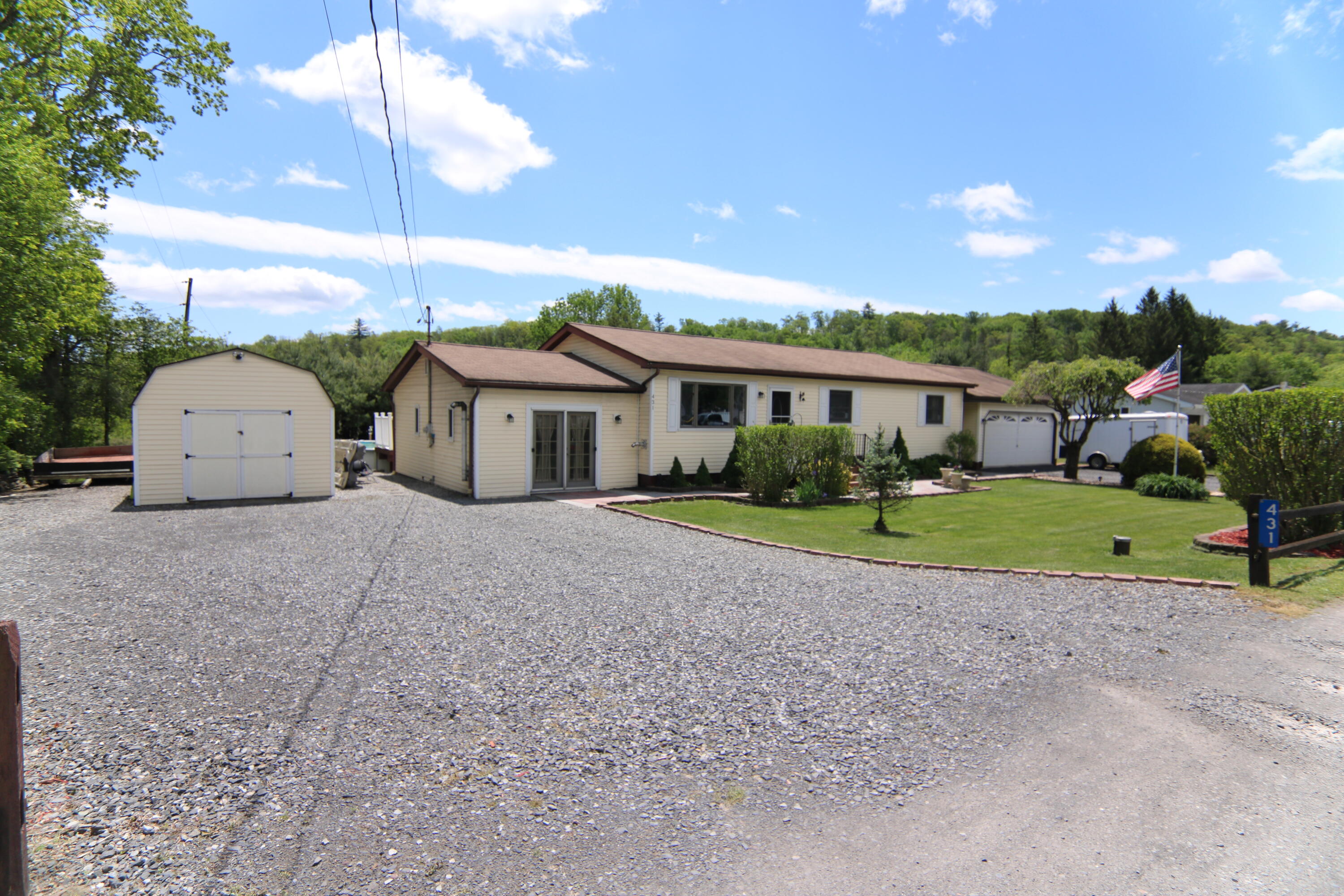 431 Sabol Road, Stroudsburg, Pennsylvania image 1