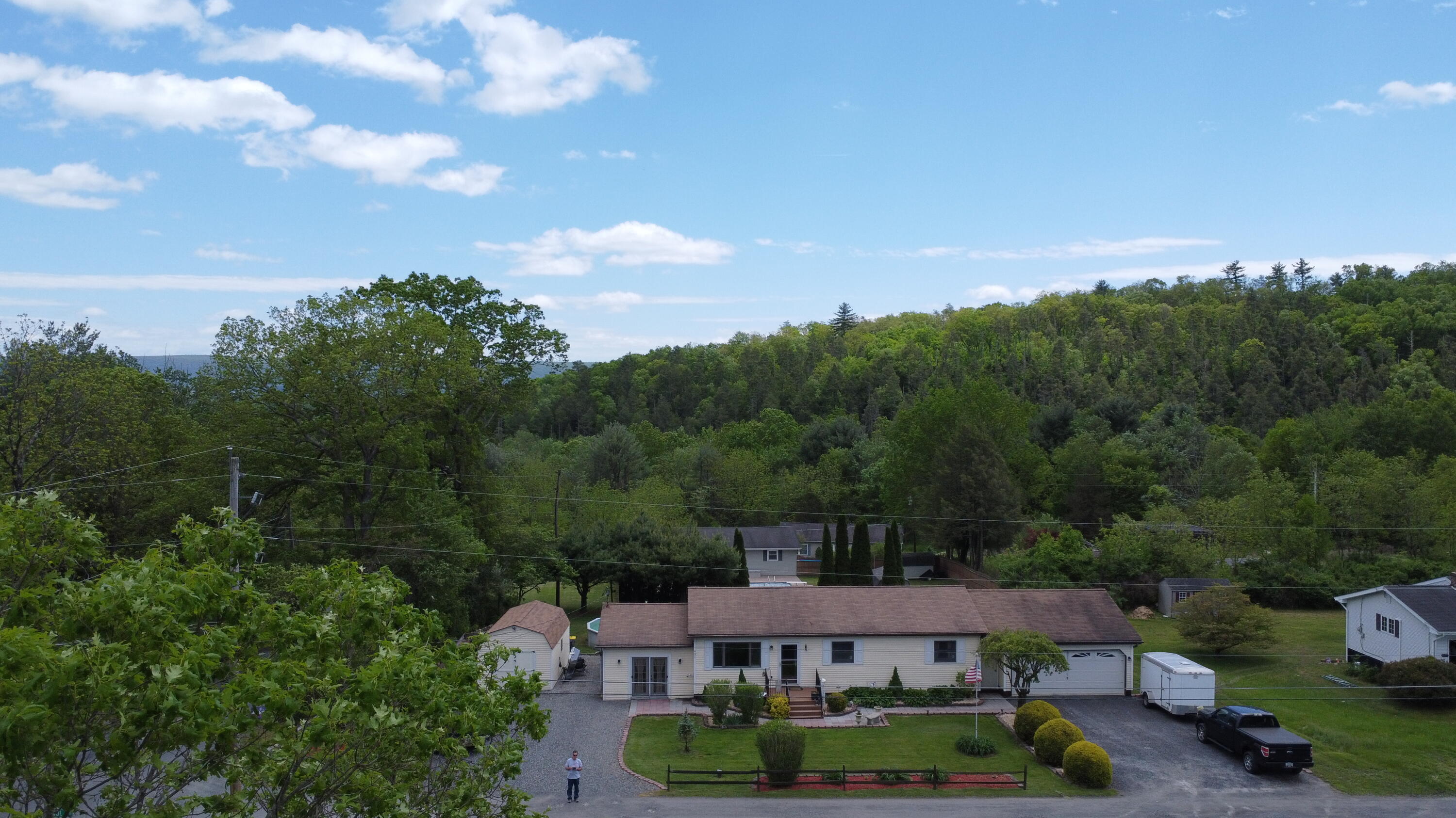 431 Sabol Road, Stroudsburg, Pennsylvania image 2