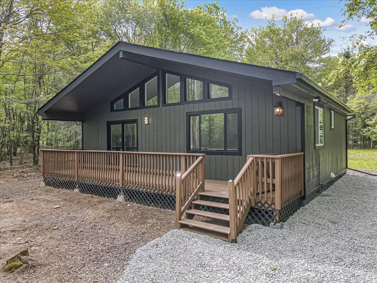 88 Cochise Trail, Albrightsville, Pennsylvania image 1