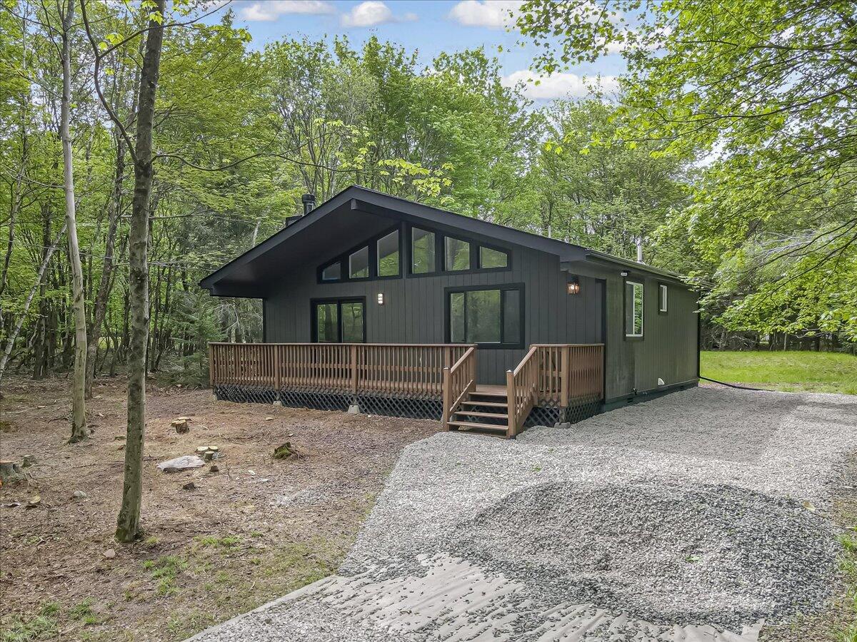 88 Cochise Trail, Albrightsville, Pennsylvania image 2