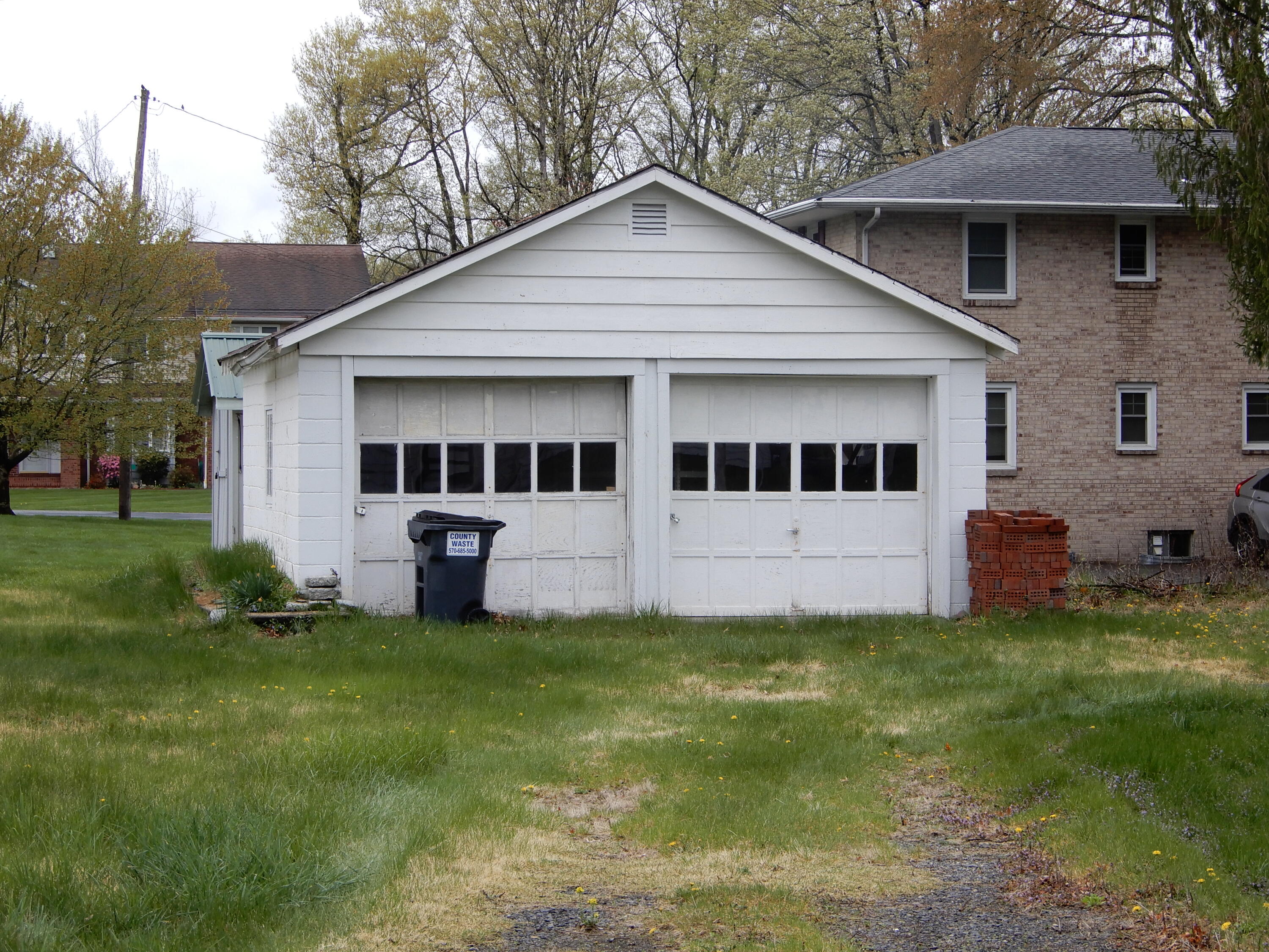 615 Queen Street, Stroudsburg, Pennsylvania image 2