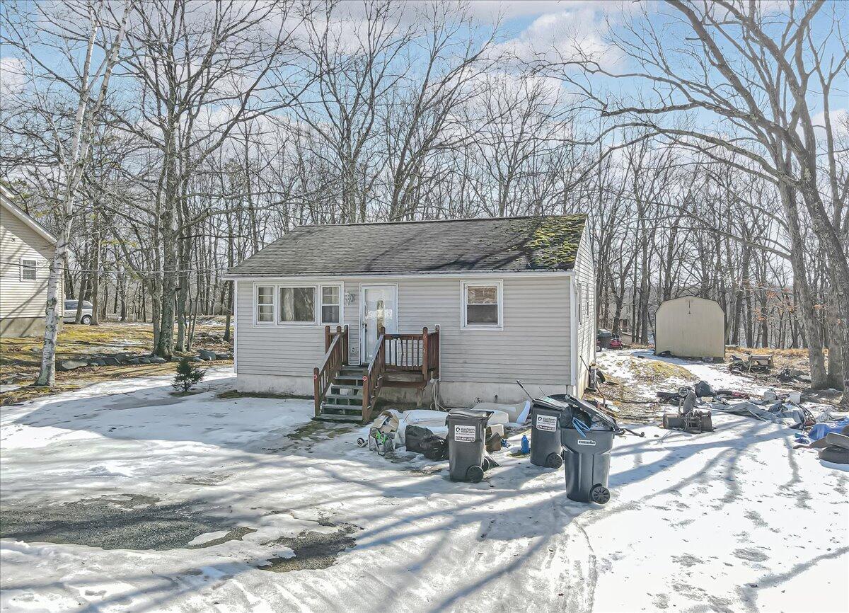 1148 Bluebird Lane, Bushkill, Pennsylvania image 4
