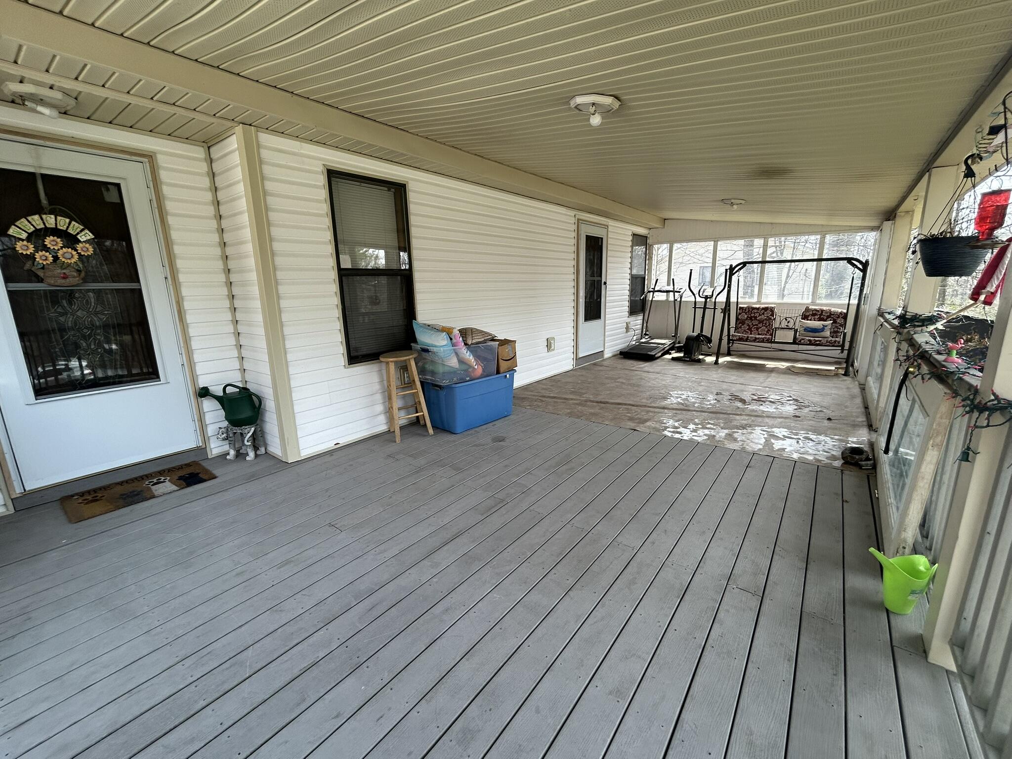 616 Glen Circle Drive, Tobyhanna, Pennsylvania image 3