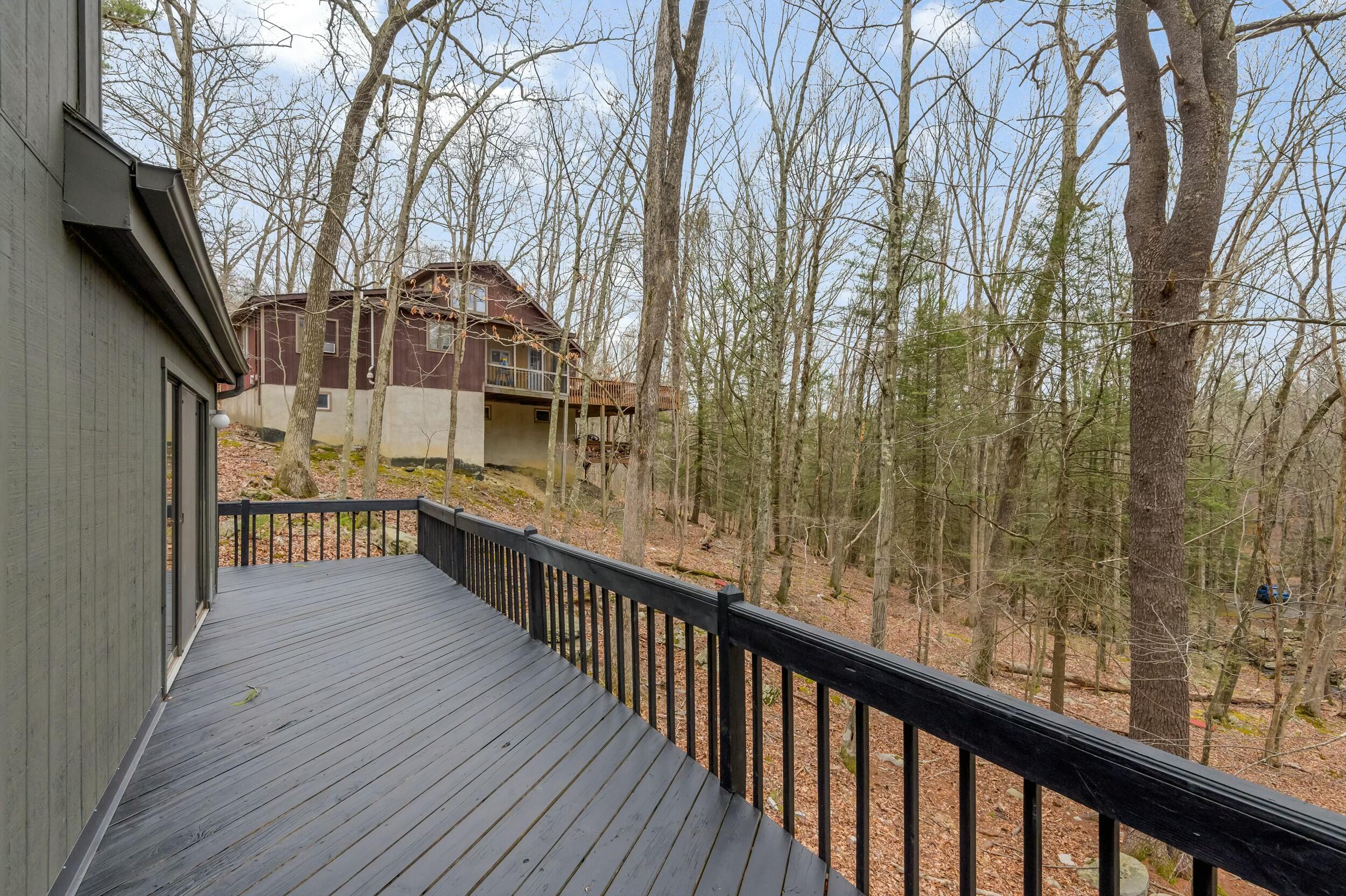 297 Brentwood Drive, Bushkill, Pennsylvania image 8