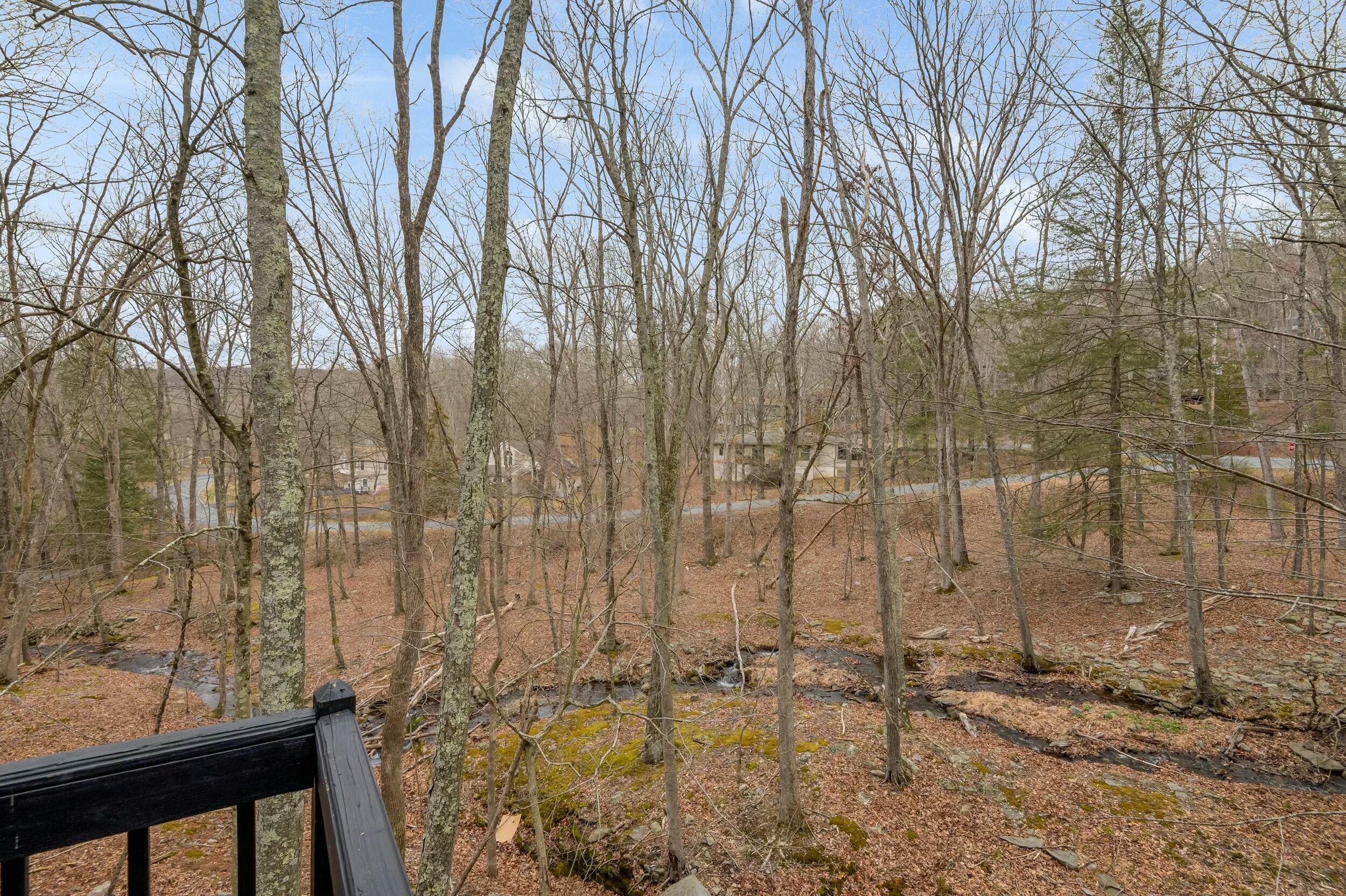 297 Brentwood Drive, Bushkill, Pennsylvania image 9