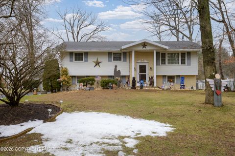 Homes For Sale - 203 Beechwood Lane<br/> Northampton County, Bath, PA 18014