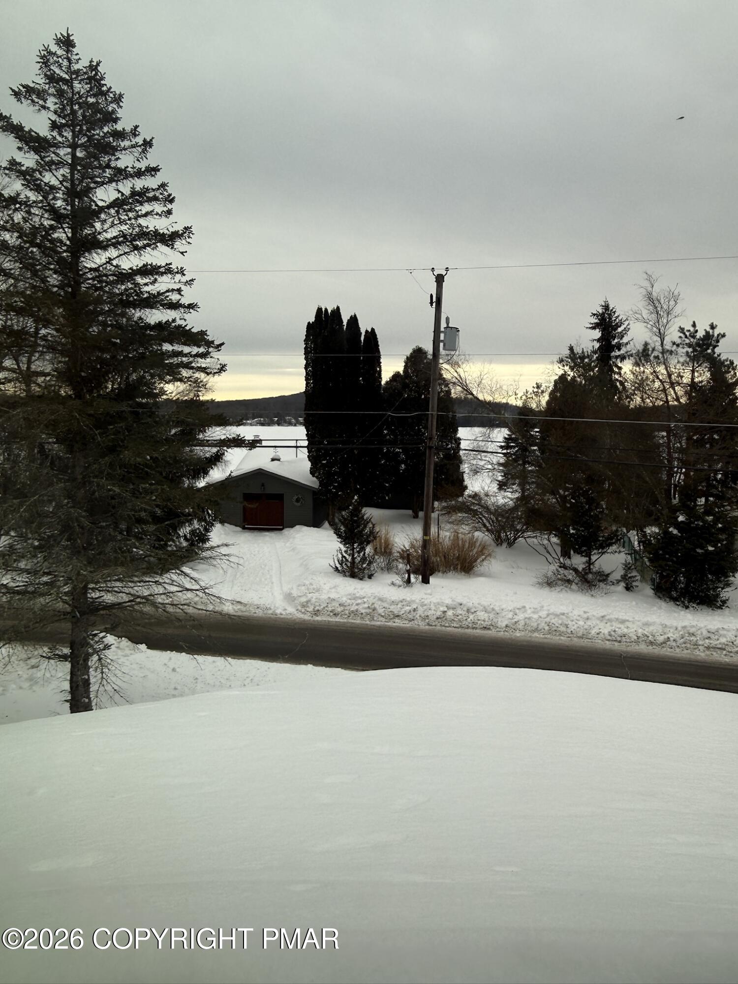 7639 Lake Shore Drive