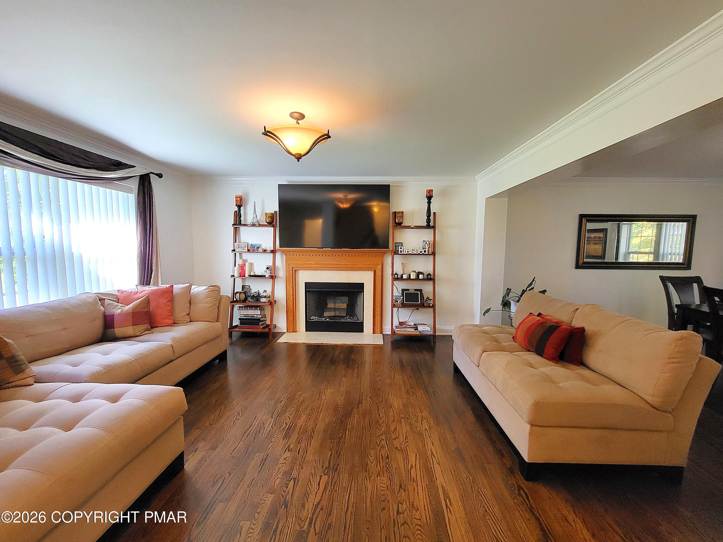 1125 Dorset Drive