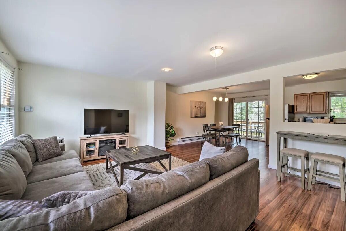 542 Country Place Drive