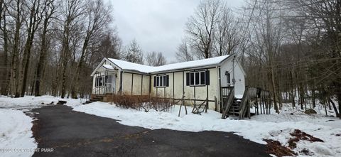 Homes For Sale - 80 Woodland Drive<br/> Moscow, PA 18444