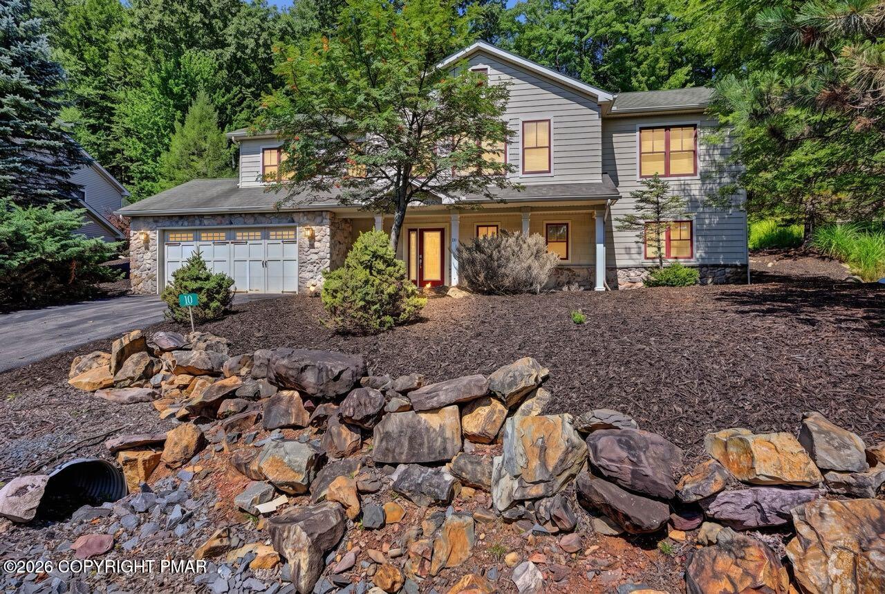 10 Bluestone Court