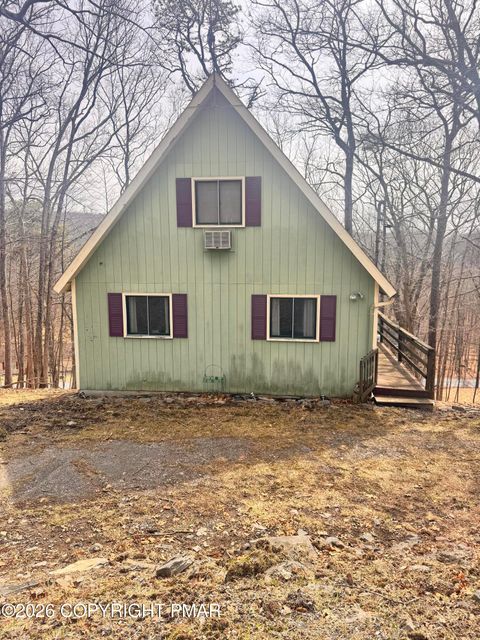 Homes For Sale - 166 Dover Drive<br/> Bushkill, PA 18324