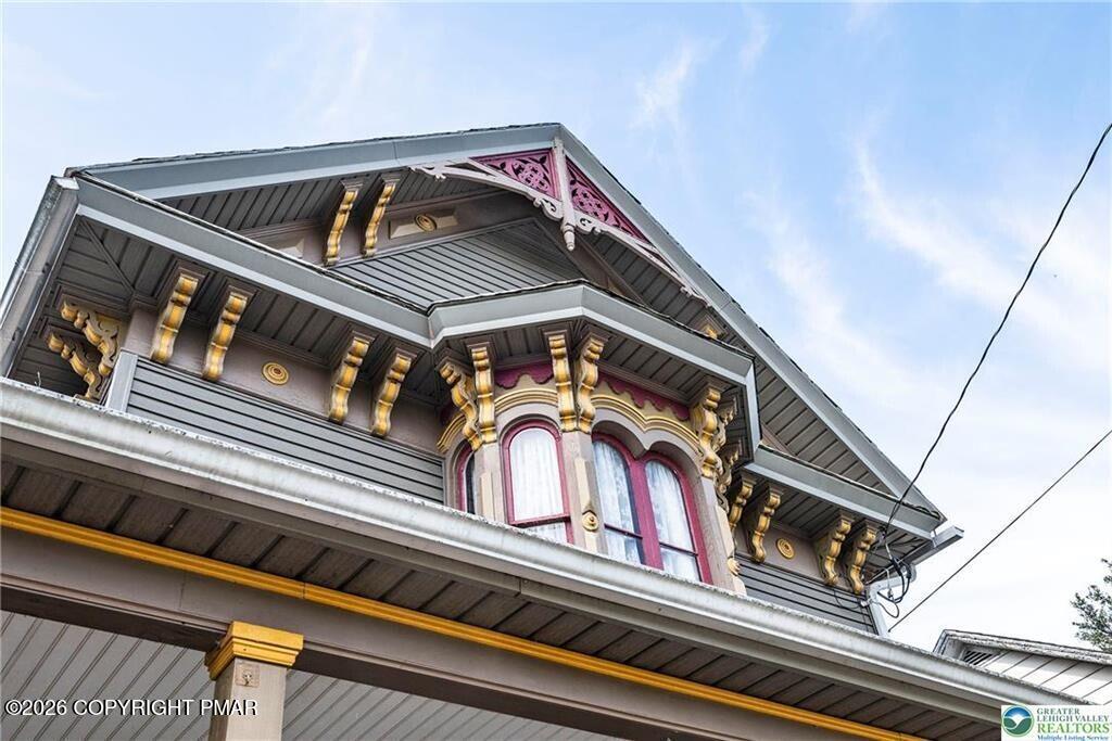 527 Delaware Avenue
