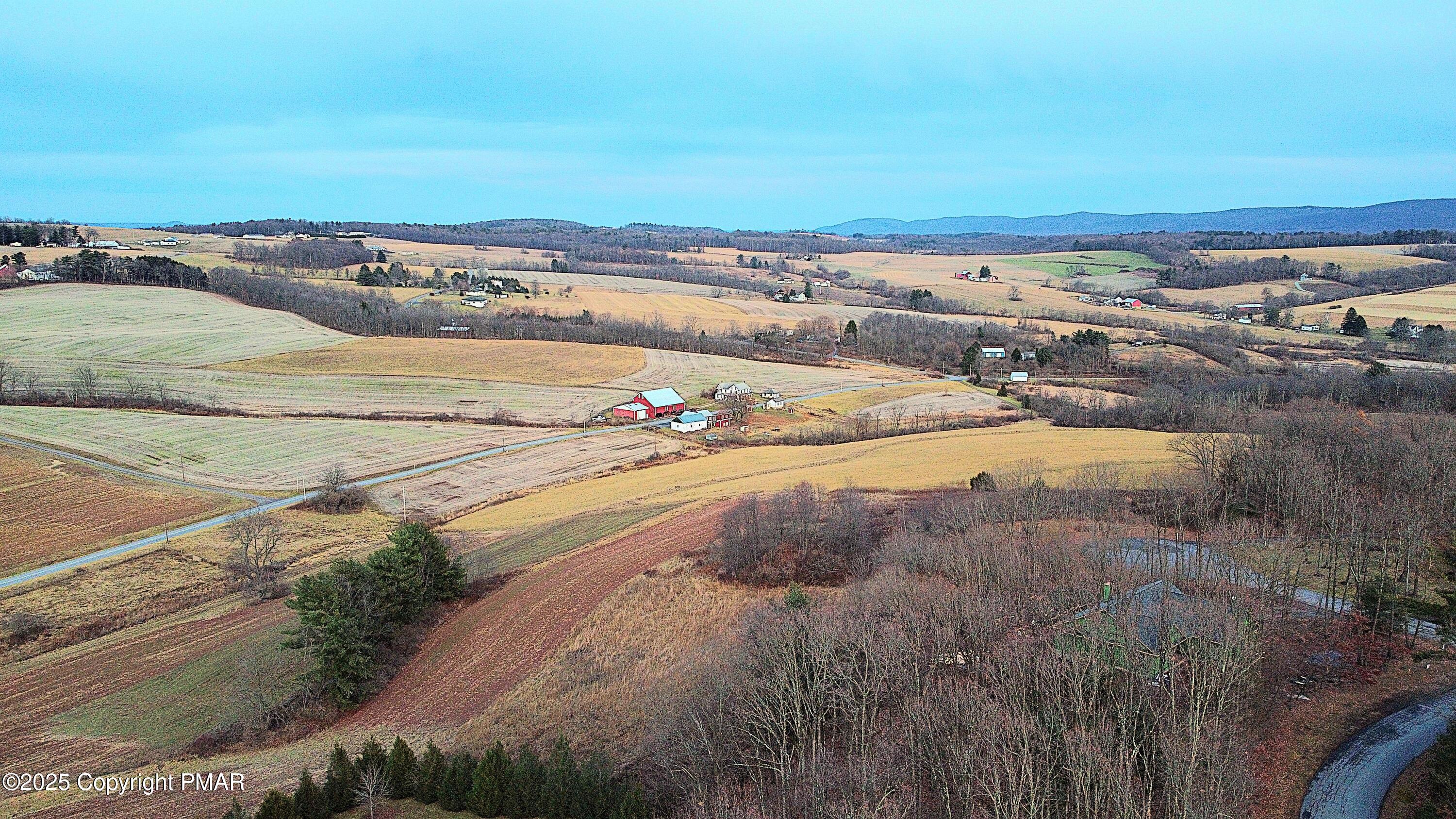 Eagle View Drive, New Ringgold, Pennsylvania image 2