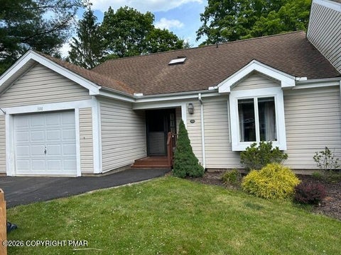Homes For Sale - 100 Duck Hollow Circle<br/> Stroudsburg, PA 18360