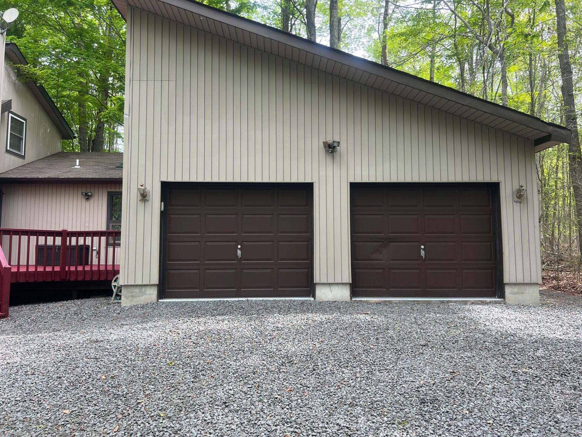 223 Outer Drive, Pocono Lake, Pennsylvania image 3