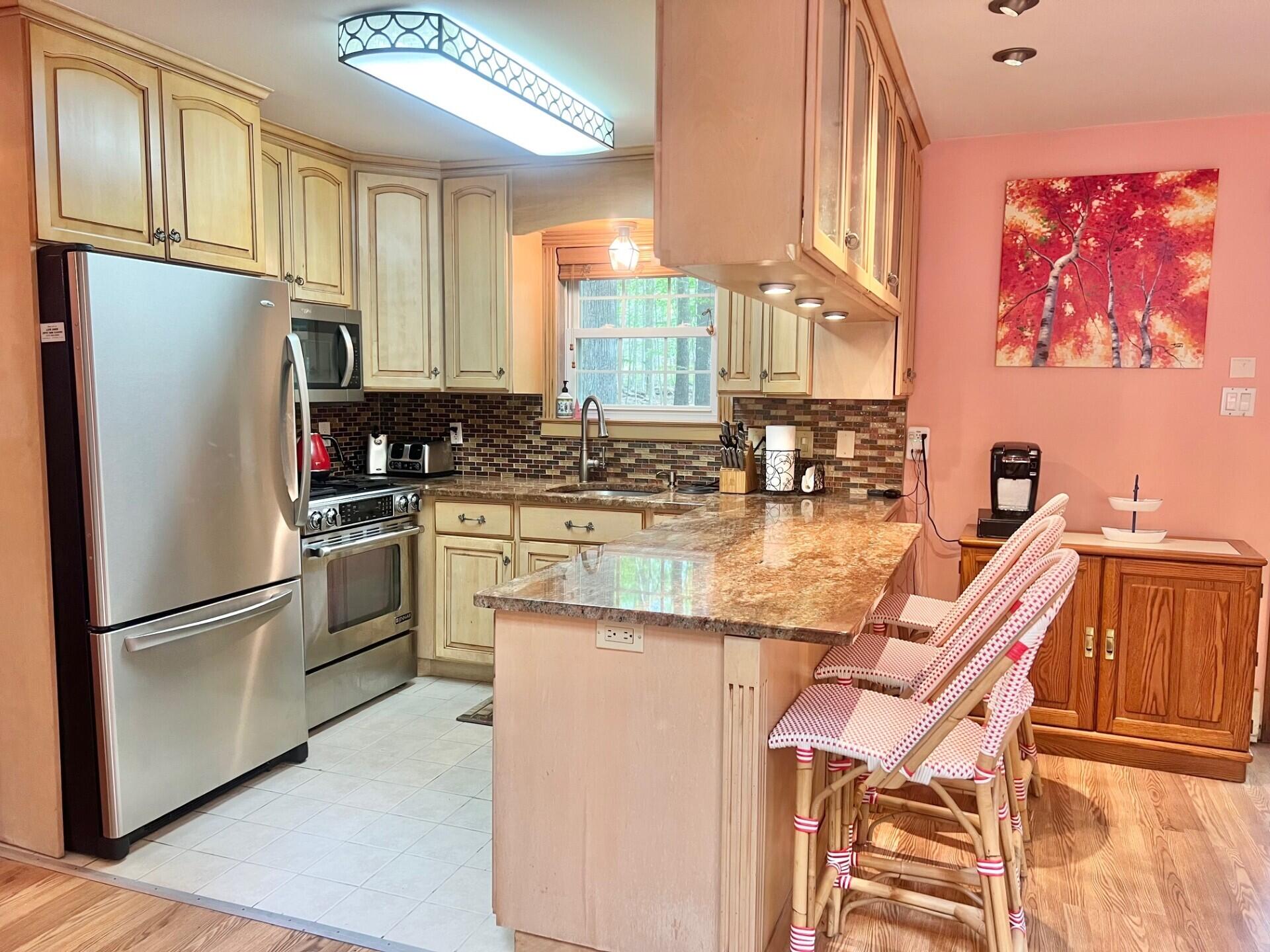 223 Outer Drive, Pocono Lake, Pennsylvania image 5