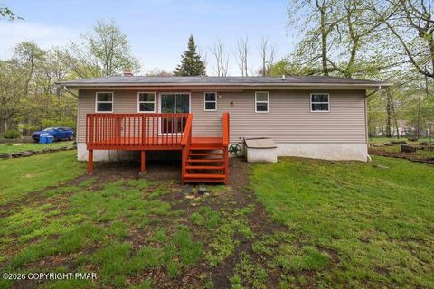 1918 Horseshoe Bend Tobyhanna PA 18466