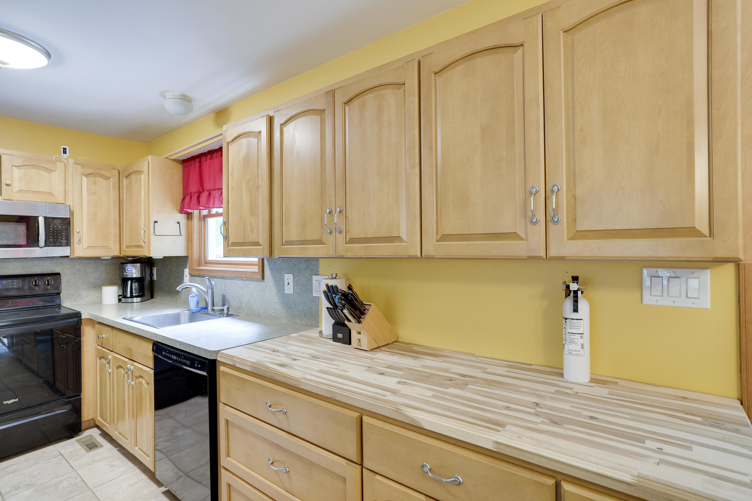5093 Yukon Drive, East Stroudsburg, Pennsylvania image 8