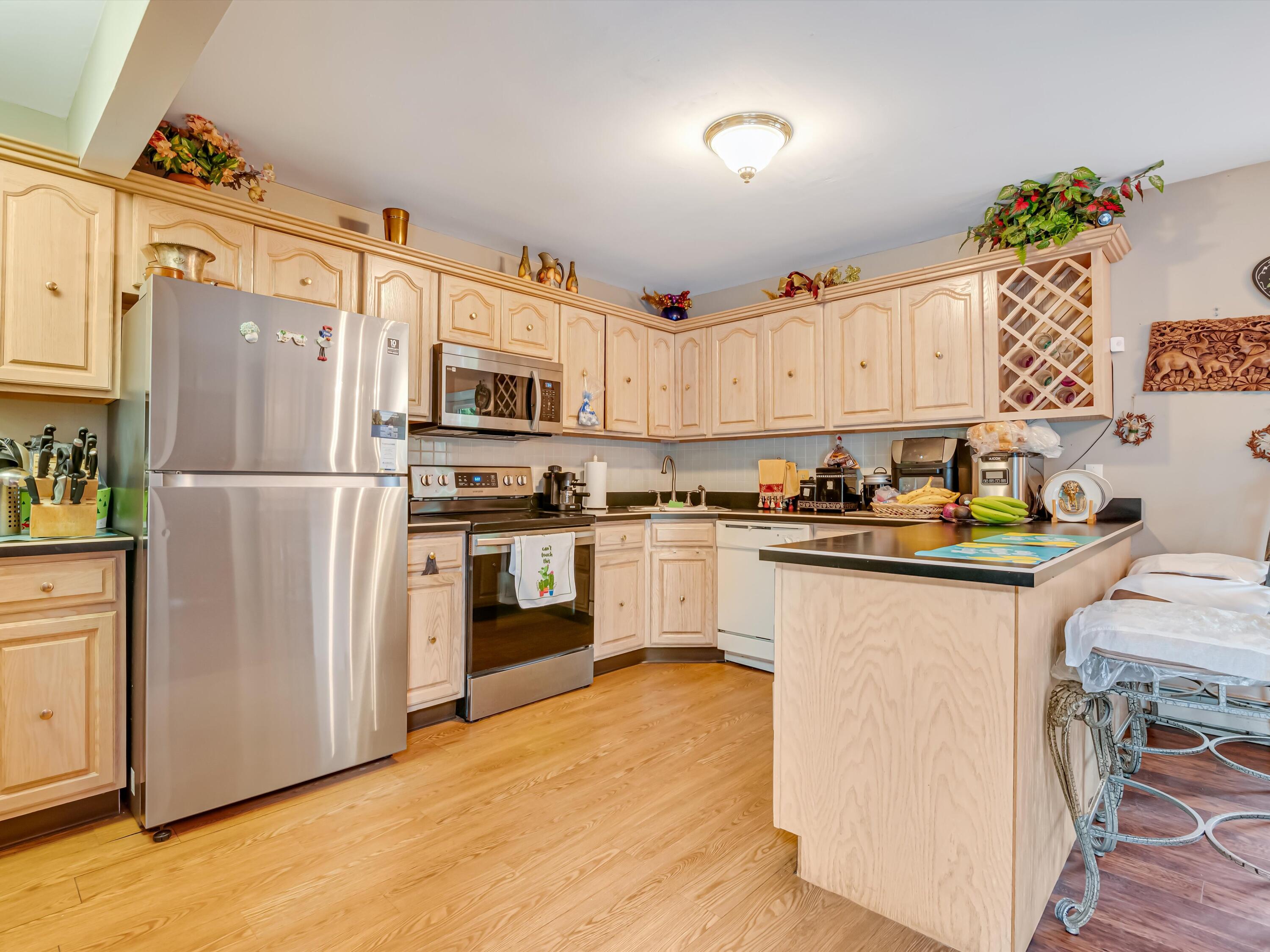 1651 Glade Drive, Long Pond, Pennsylvania image 24