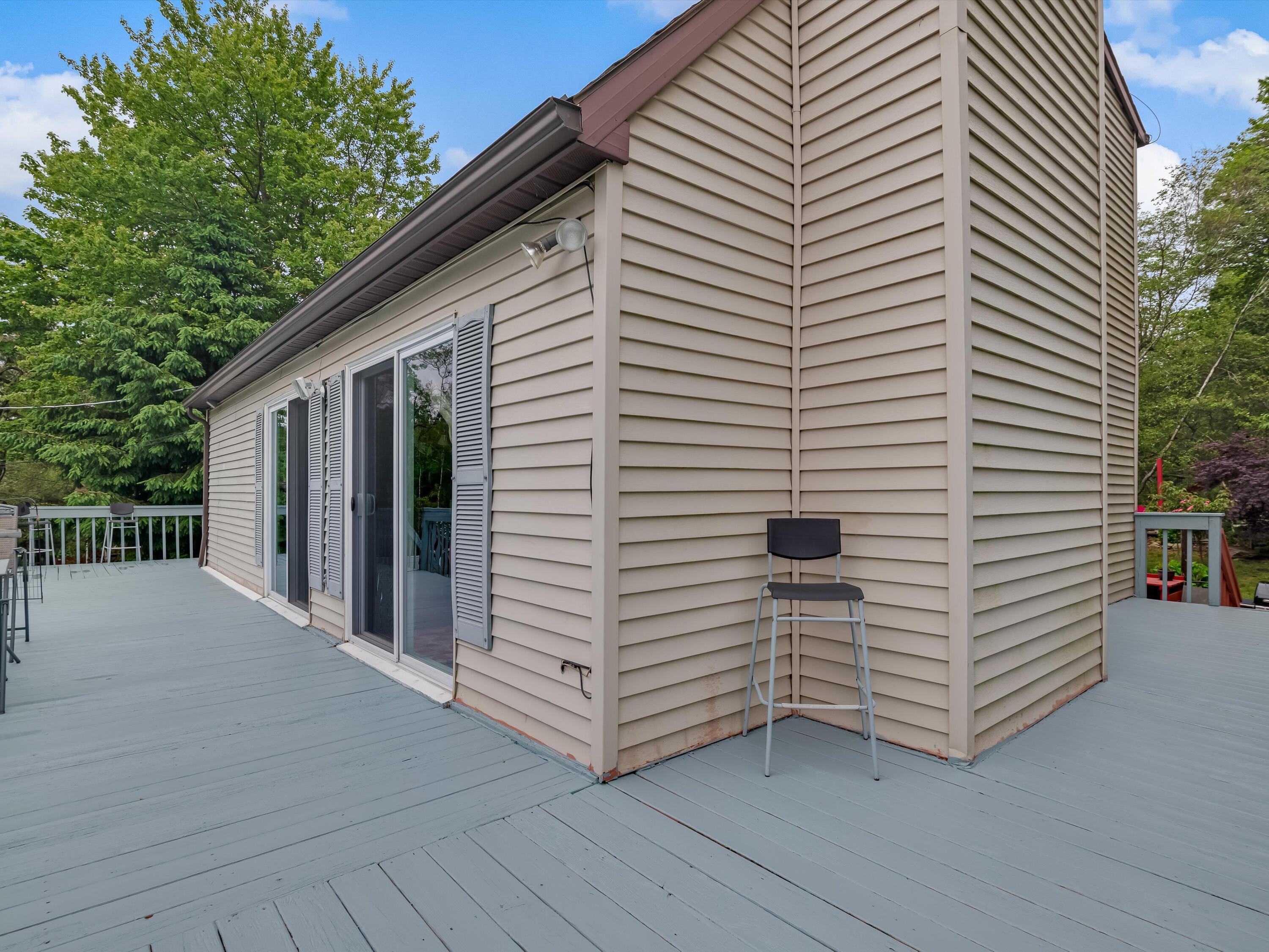 1651 Glade Drive, Long Pond, Pennsylvania image 5