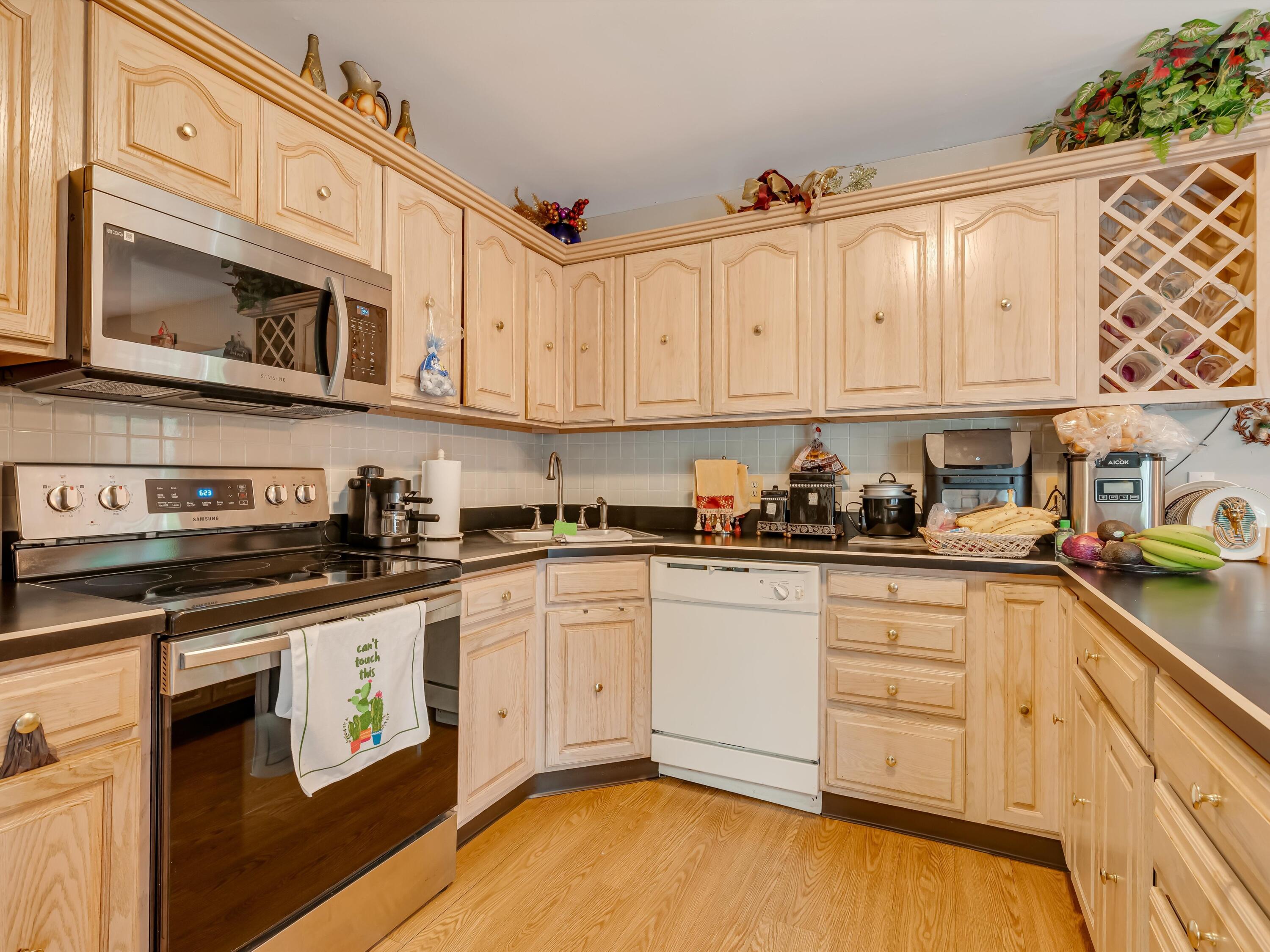 1651 Glade Drive, Long Pond, Pennsylvania image 27