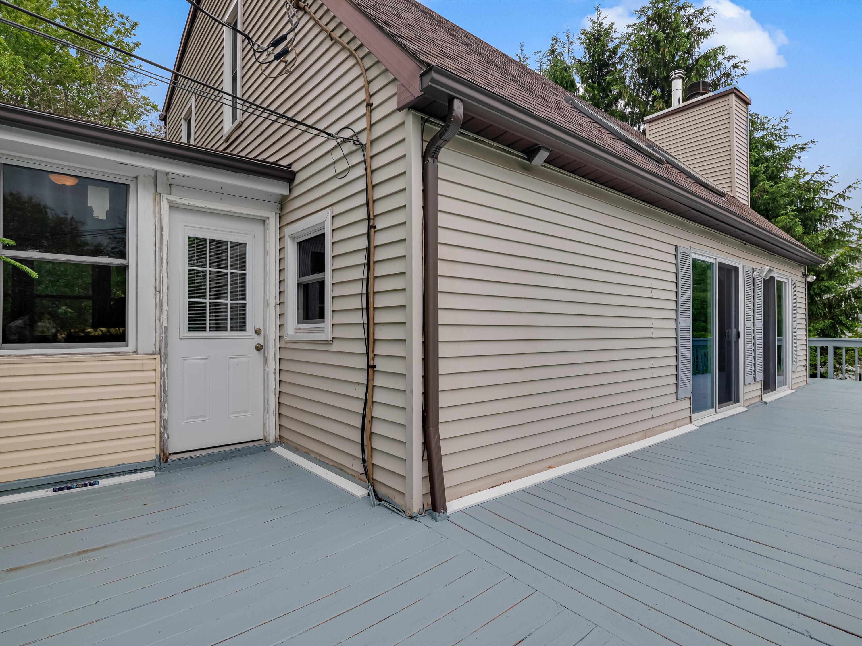 1651 Glade Drive, Long Pond, Pennsylvania image 3
