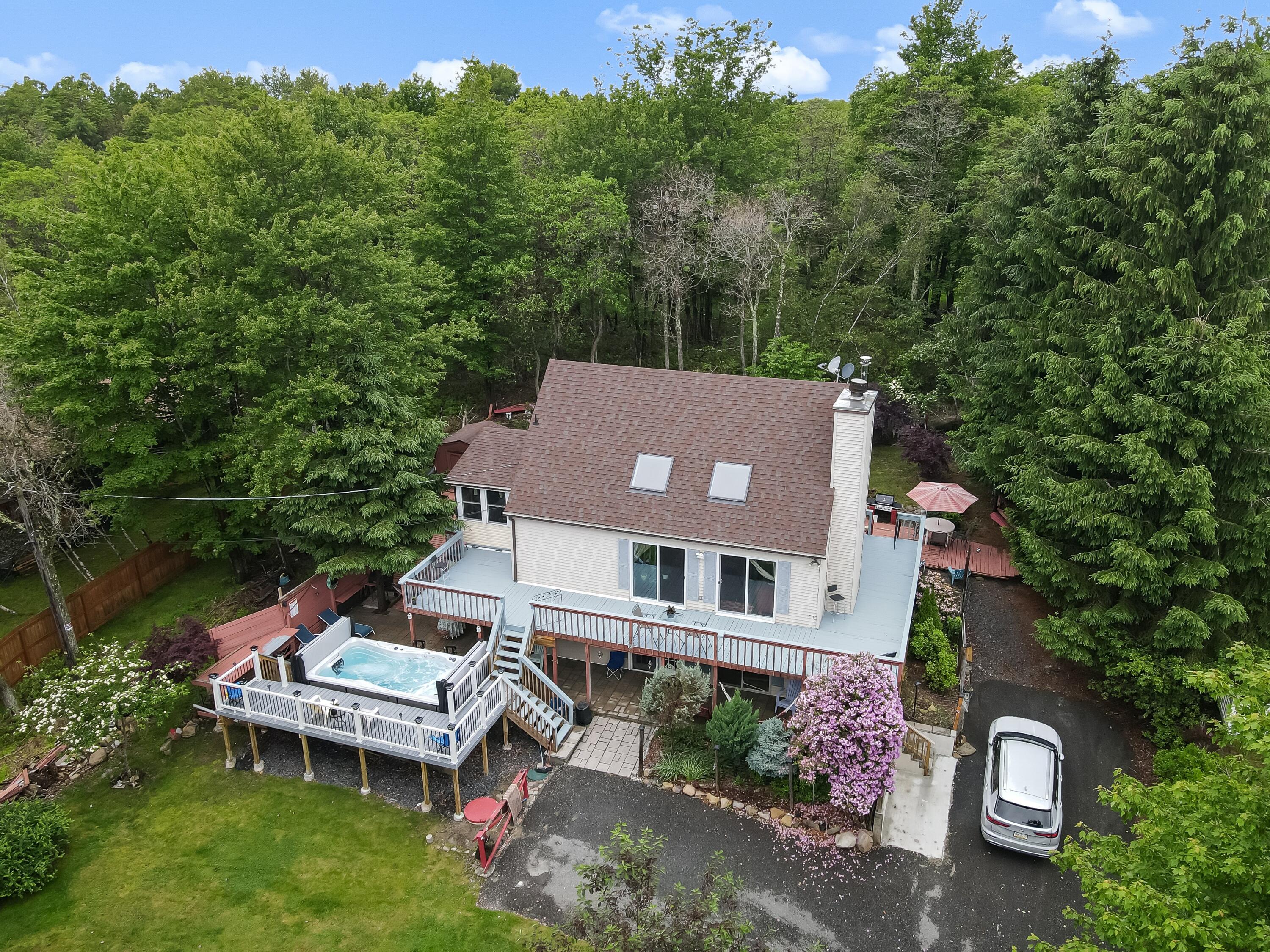 1651 Glade Drive, Long Pond, Pennsylvania image 16
