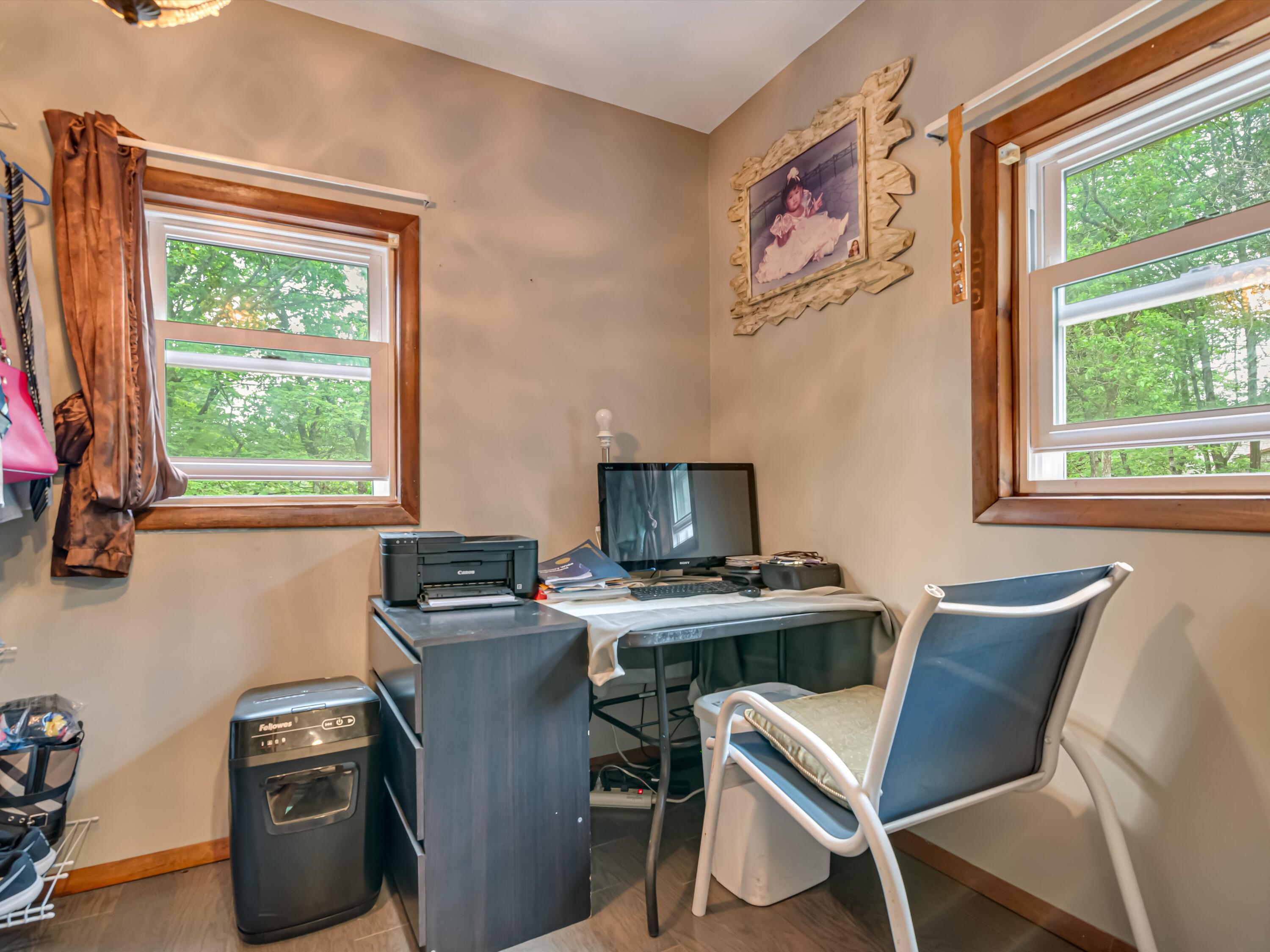 1651 Glade Drive, Long Pond, Pennsylvania image 47