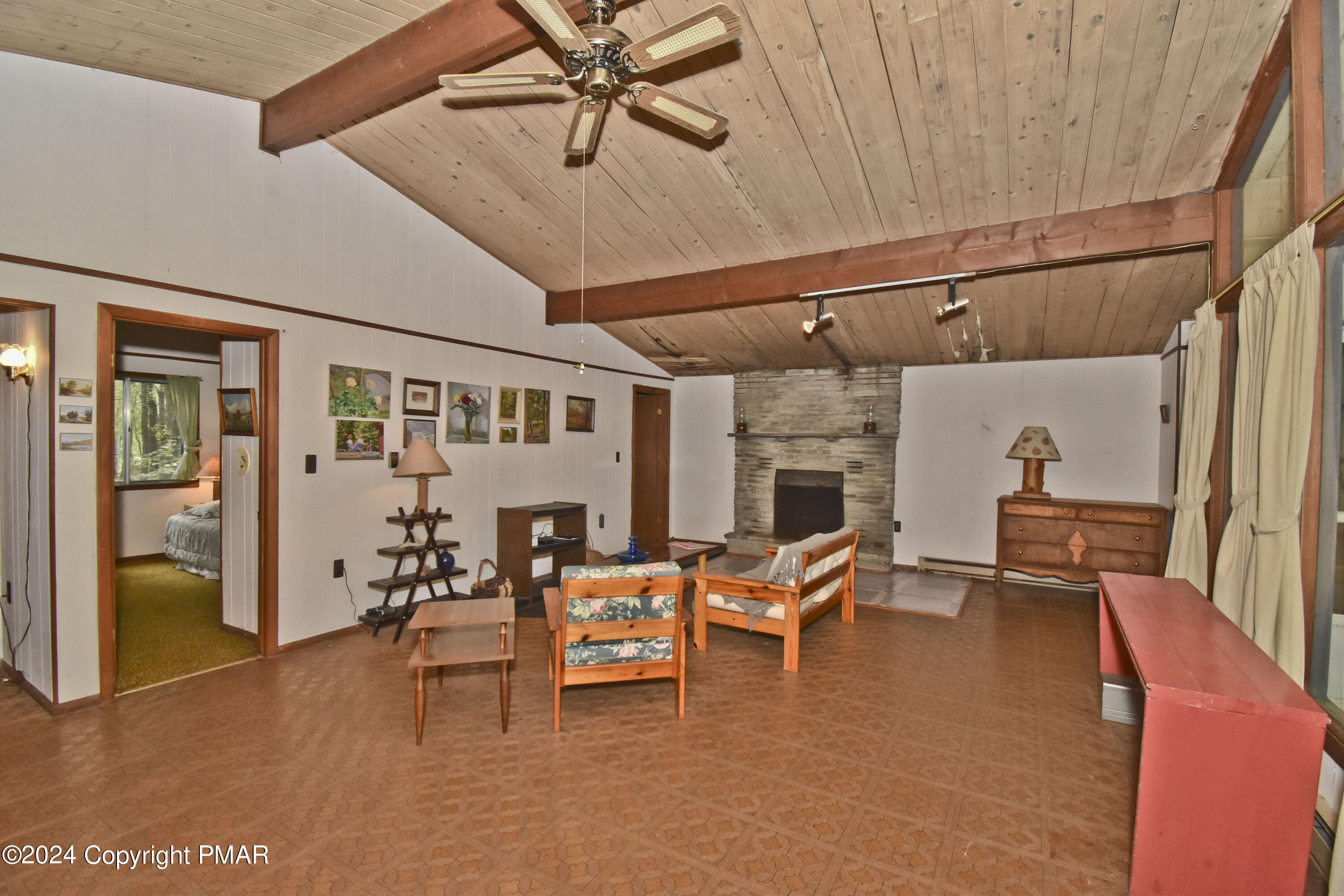 541 Hummingbird Court, Bushkill, Pennsylvania image 5