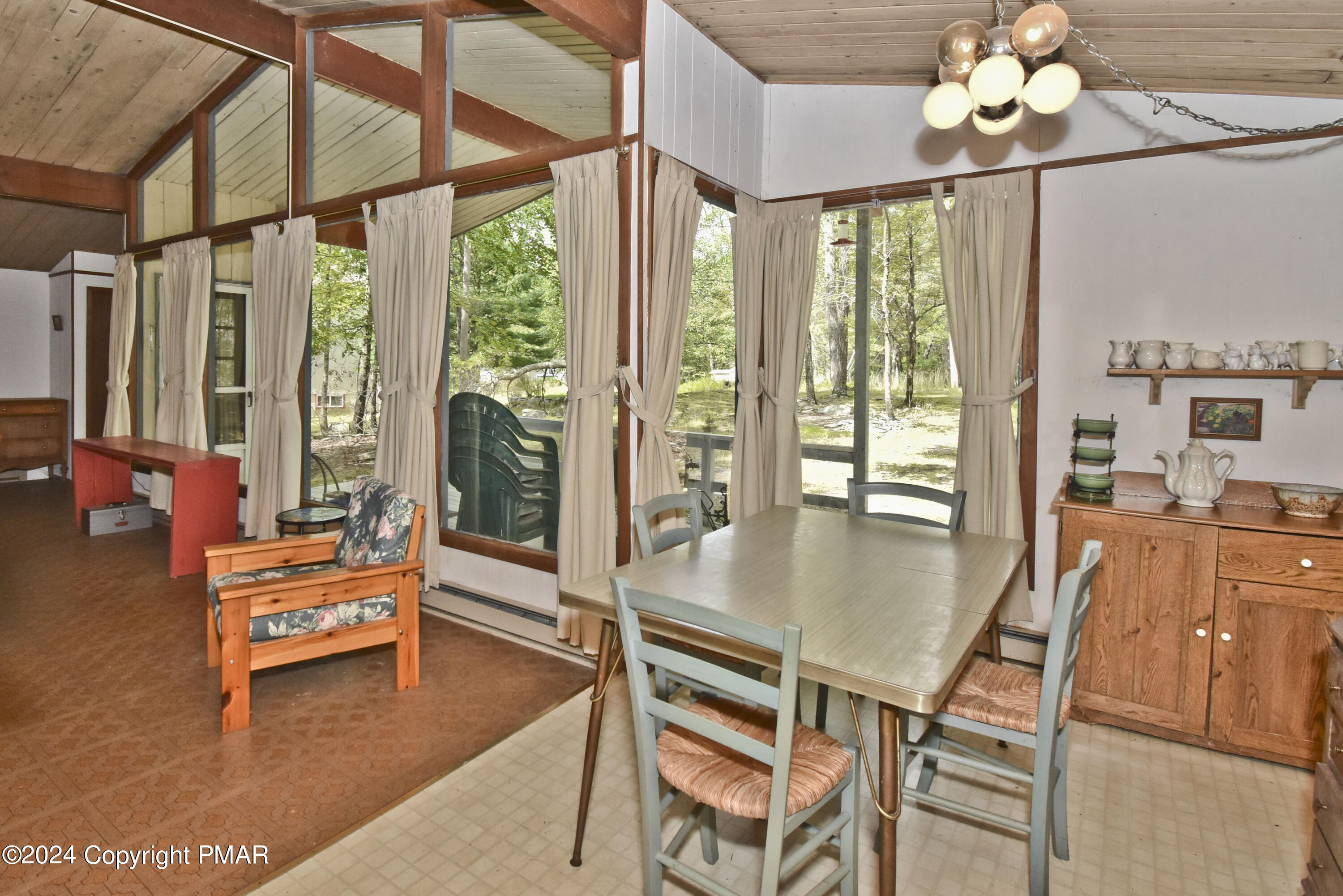 541 Hummingbird Court, Bushkill, Pennsylvania image 9