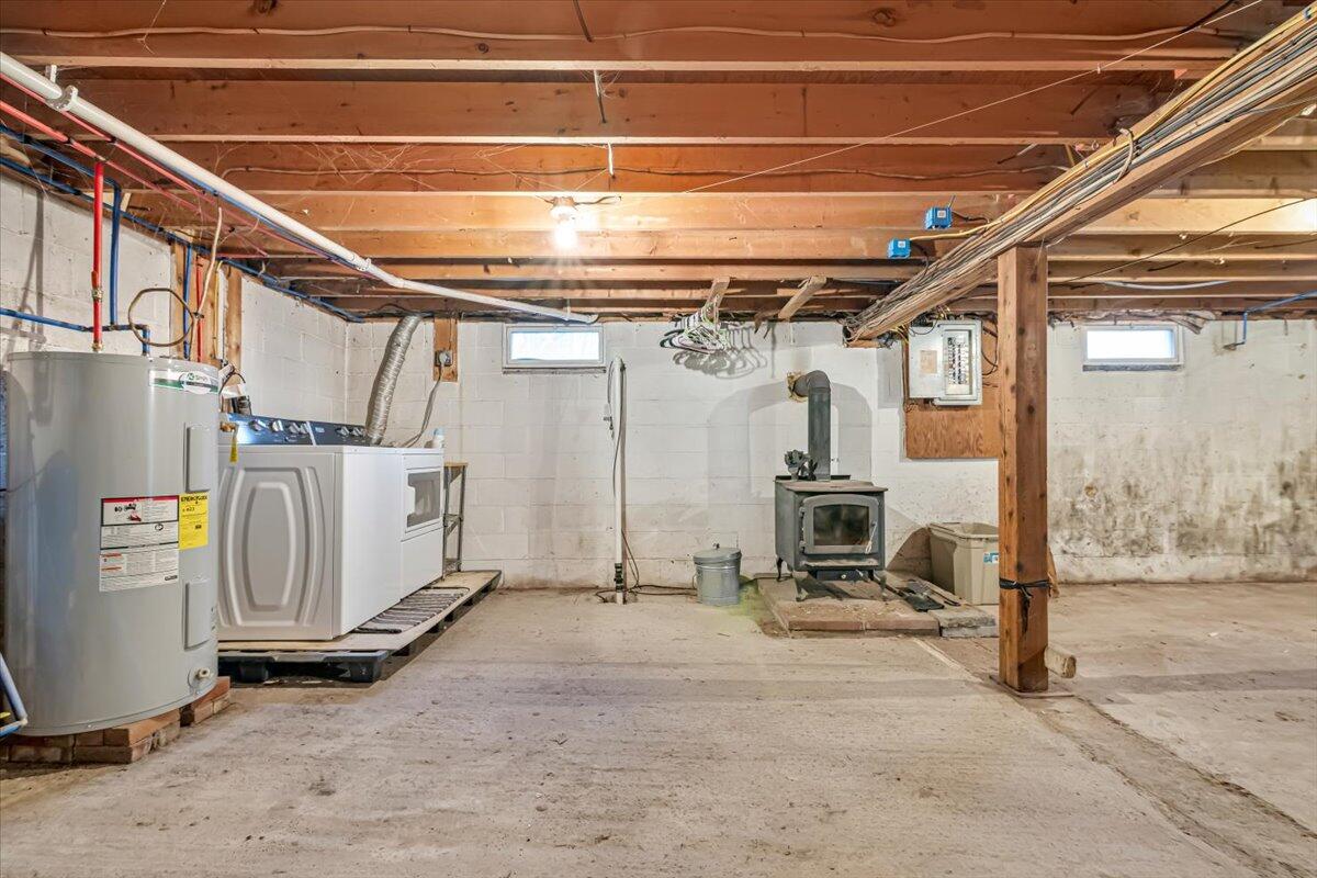 5039 Running Valley Road, Stroudsburg, Pennsylvania image 31