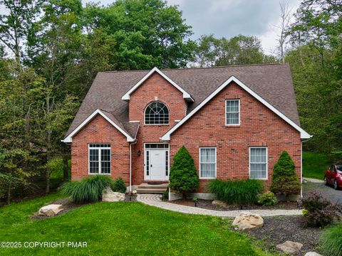 2827 Oak View Lane Tobyhanna PA 18466