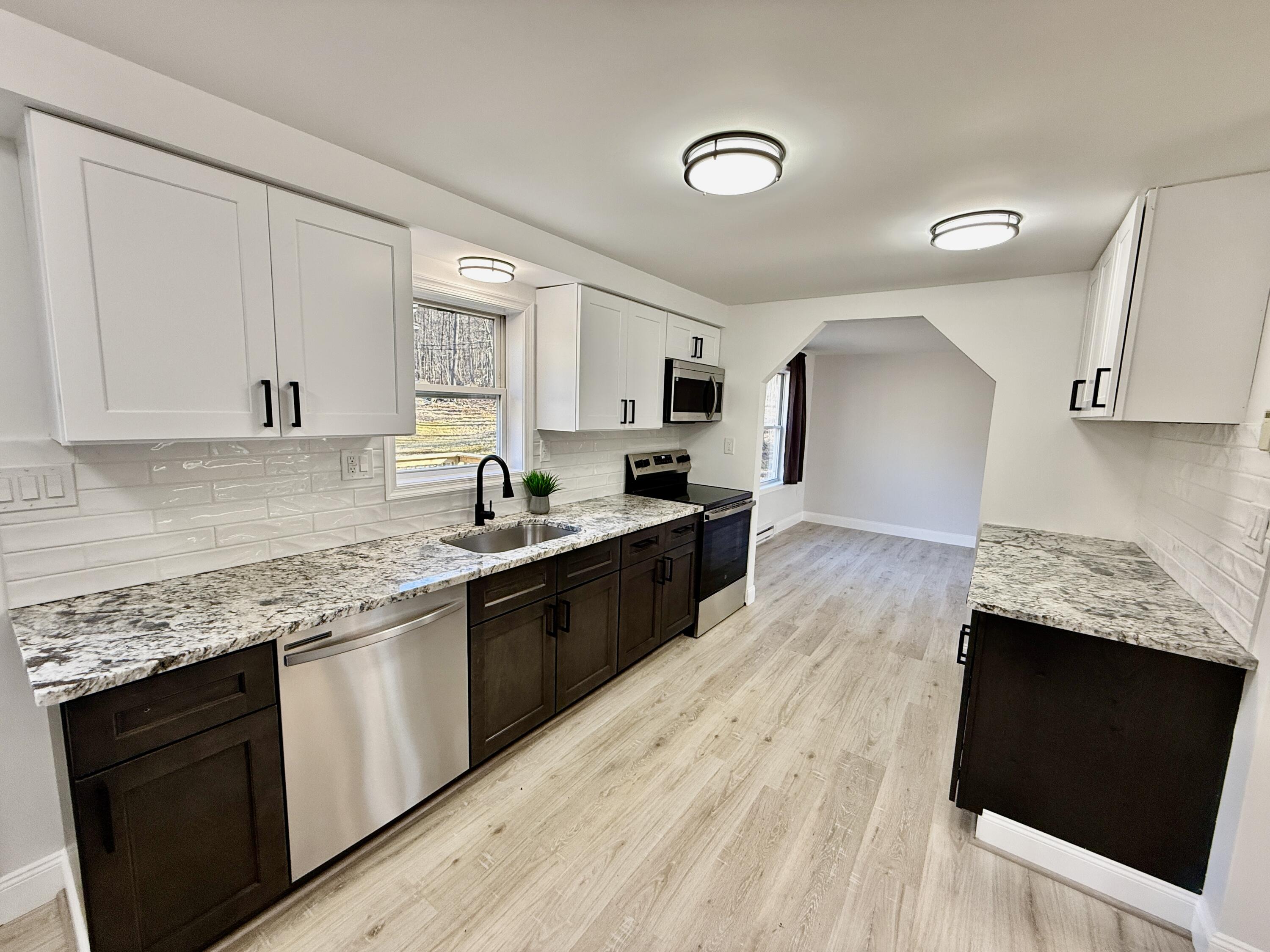 430 Rose Marie Lane, East Stroudsburg, Pennsylvania image 3
